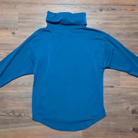 Cable & Gauge sweater - Picture 2 of 3